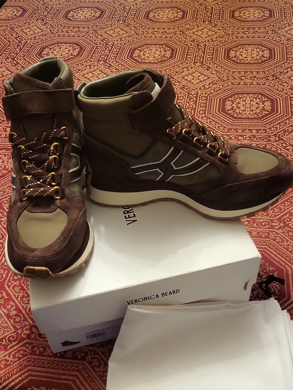 Veronica Beard Valentina Hiking Shoes,Cypress Espresso